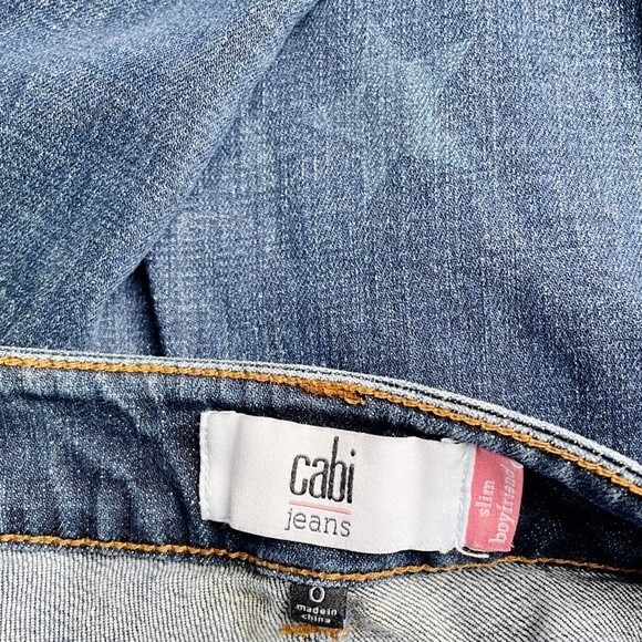 Cabi Jeans Slim Boyfriend Celebrity Wash Star Print Raw Hem Denim Women’s Size 0 - Picture 10 of 13